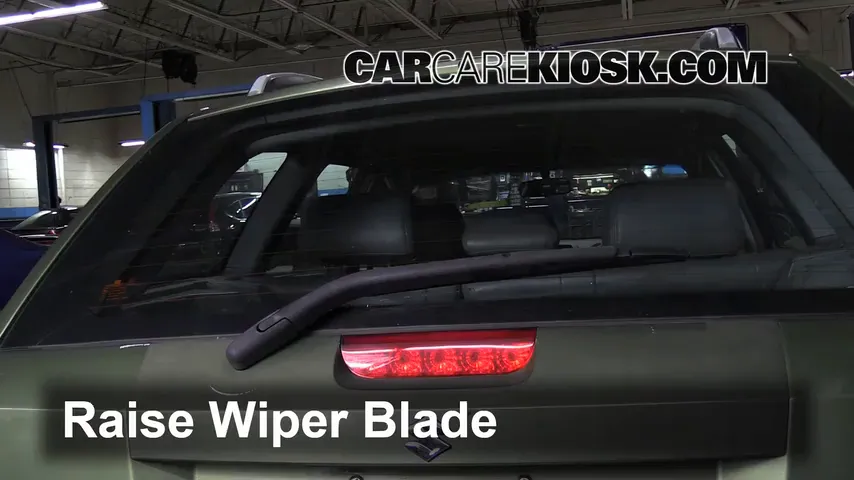 2005 Suzuki Forenza LX 2.0L 4 Cyl. Wagon Windshield Wiper Blade (Rear)